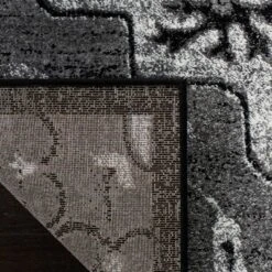 Nilda Medallion Light Area Rug - Safavieh -Home Decor Store GUEST 0bc6dab1 496a 410b b057 c46b82e4d88f