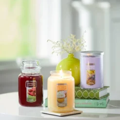 'Black Cherry' 22oz Large Jar - Yankee Candle -Home Decor Store GUEST 102deb48 1023 49de b3d5 4c9aefd62c14