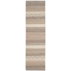 Indian Wells Tufted Rug - Safavieh -Home Decor Store GUEST 36d93c8a eb58 4a24 b234 c0b7fab43b74