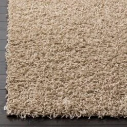 Queen Solid Loomed Rug - Safavieh