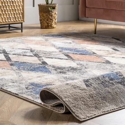NuLOOM Saoirse Distressed Trellis Area Rug 5 NuLOOM Saoirse Distressed Trellis Area Rug - Image 3