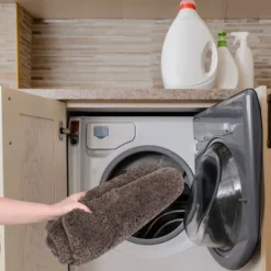 PiccoCasa Plush Shaggy Non-Slip Bath Mat Thick Bathroom Rug Show Door Mat Carpet -Home Decor Store GUEST 60931fb7 1e69 4bc7 8341 701ad6f9feba