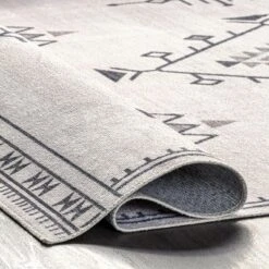 NuLOOM Evalyn Southwestern Machine Washable Area Rug -Home Decor Store GUEST c3660293 cb61 4808 b959 534420dbc9fa