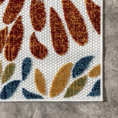 NuLOOM Monique Floral Indoor/Outdoor Area Rug 6 NuLOOM Monique Floral Indoor/Outdoor Area Rug - Image 4
