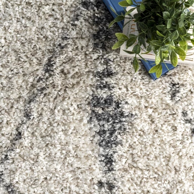 NuLOOM Selah Geometric Shag Area Rug 7 NuLOOM Selah Geometric Shag Area Rug - Image 5